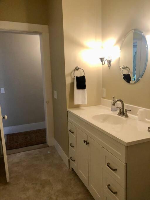 Elegant 2Br Apt W 2 Bathrooms In Historic Hamlet By Berkshires & Hudson Valley, Walk To Restaurants Hillsdale Exterior photo